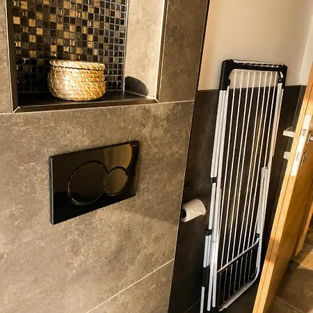 Apartment - Mountain View - Near Kitzbuehel *